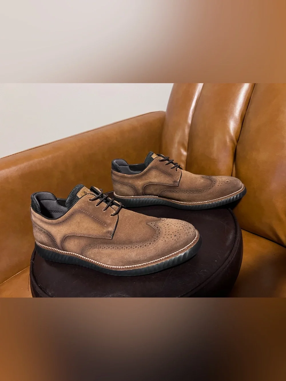 Martin Dingman French Roast Suede Oxford
Wingtip Countryair size 10.5 - Picture 2 of 16